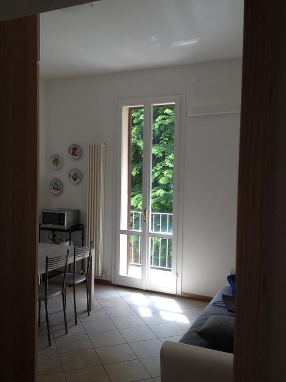 Corner Apartment Болоня Екстериор снимка