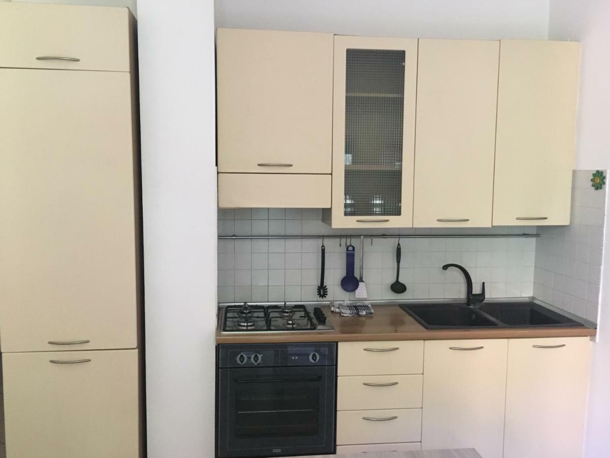 Corner Apartment Болоня Екстериор снимка