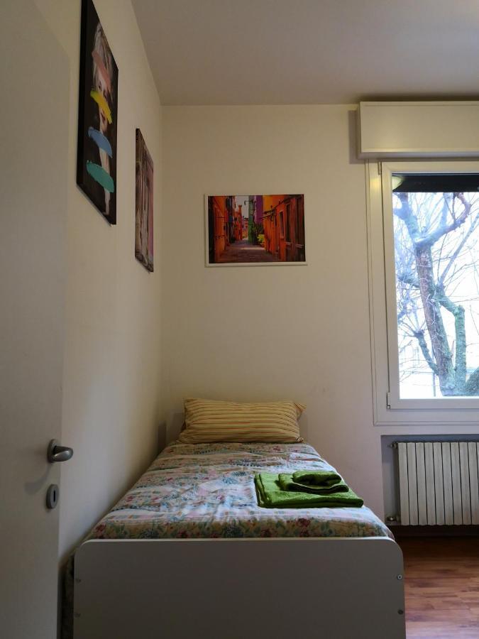 Corner Apartment Болоня Екстериор снимка